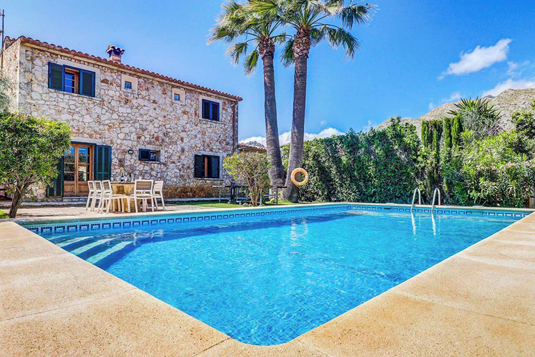 Others 5, Villa Can Joan, Baleares