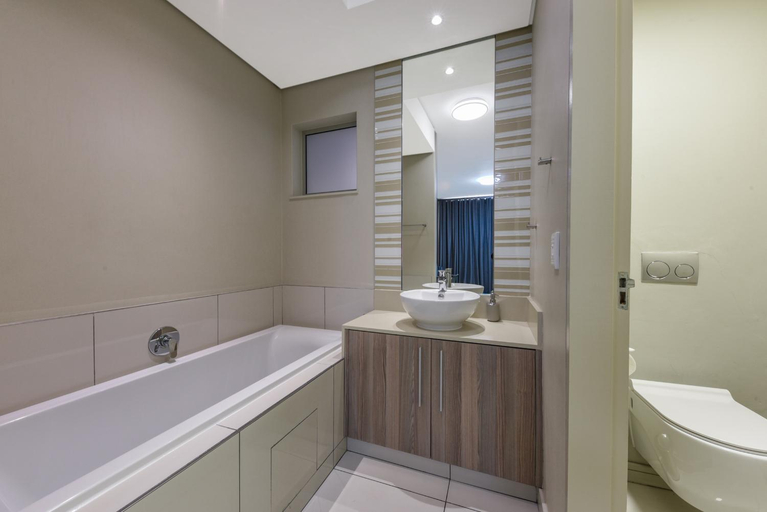 Bathroom 3, Easy Stay - The Tyrwhitt Rosebank, City of Johannesburg