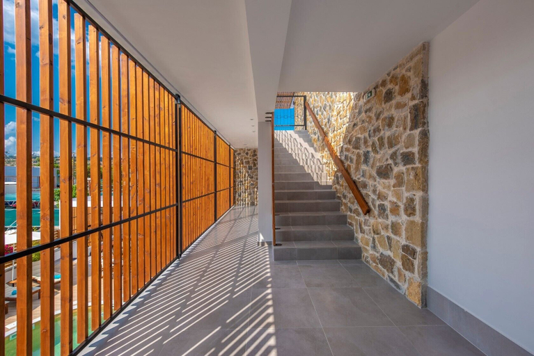 Others 5, Dandelion Suites, Central Macedonia