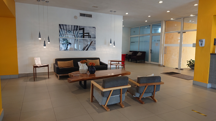 Public Area 2, Comfort Inn Monterrey Valle, San Pedro Garza García