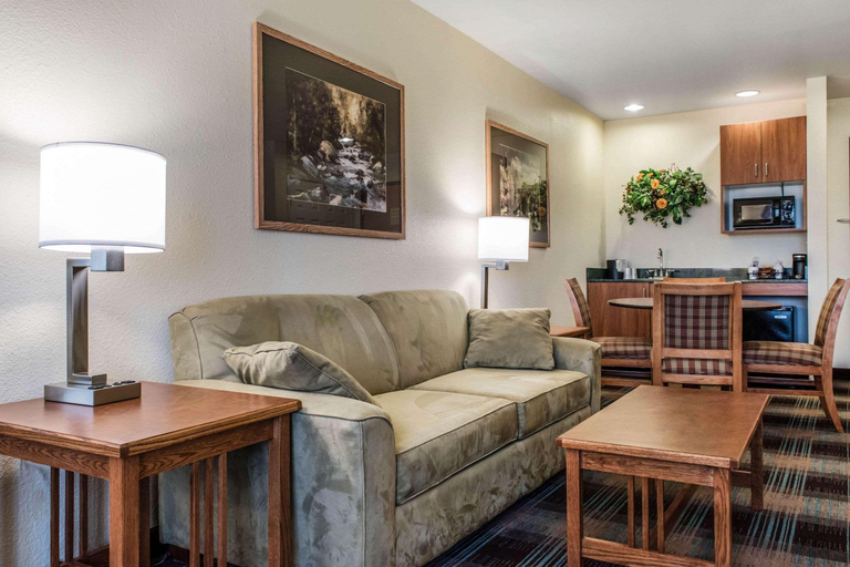 Bedroom 3, Comfort Inn & Suites Sheridan, Sheridan