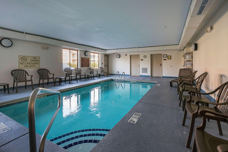 Sport & Beauty 5, Sleep Inn & Suites Manchester Near Arnold Afb, Coffee