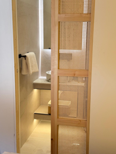 Bathroom 3, Old Town, Vlorës