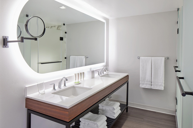 Bathroom 5, Le Méridien St. Louis Clayton, Saint Louis