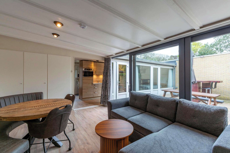 Others 5, Bungalow Near Sint Maartenszee Beach, Zijpe