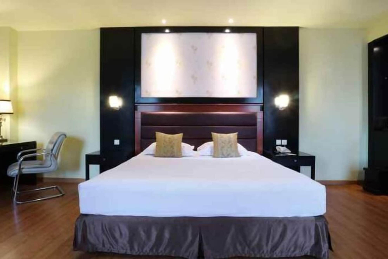 Bedroom 26