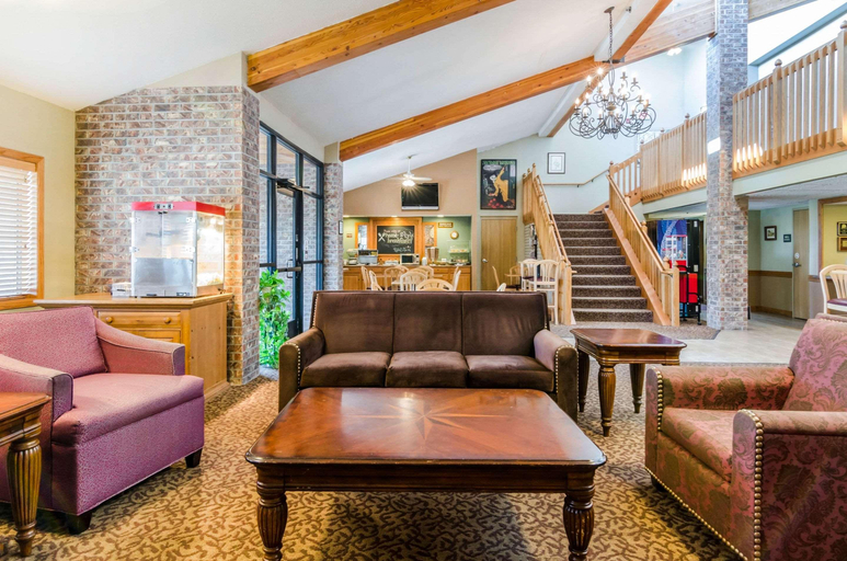 Public Area 2, Rodeway Inn Newton, Harvey