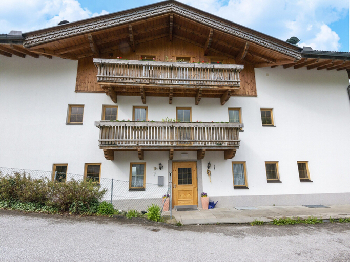 Others 4, Welcoming apartment in Stummerberg with terrace, Schwaz