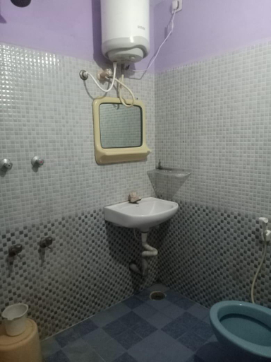 Bathroom 4, SriVari Premium Home Stay , Vellore