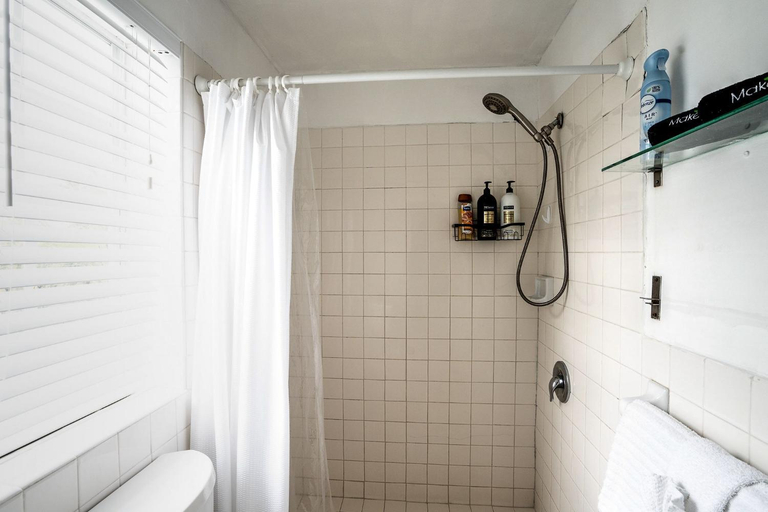 Bathroom 3, Little Paris by the ocean self check in, Broward