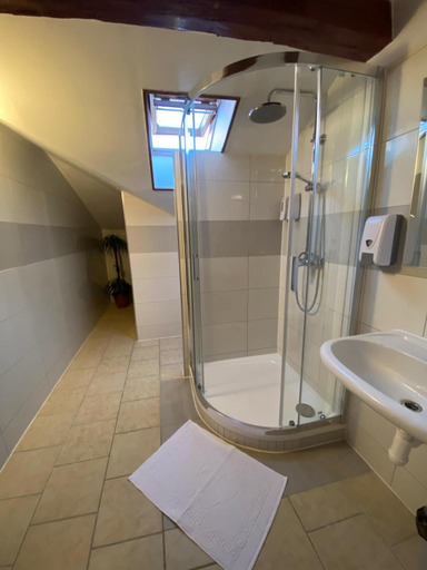 Bathroom 3, Hotel U Radnice As, Cheb