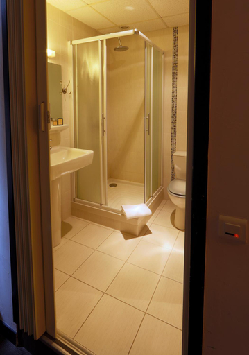 Bathroom 4, Au Fin Gourmet, Loire-Atlantique