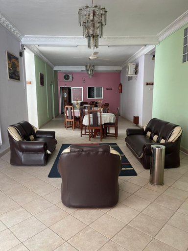 Others 2, HOTEL AKBAR, Boeny
