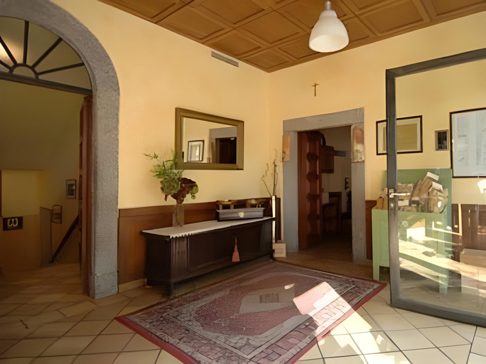 Interior view, Albergo Michieletto, Como