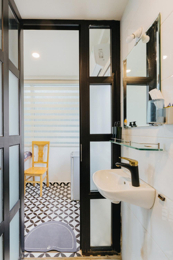 Bathroom, COSY HOUSE - CENTER'S TAY HO - CLOSE THE LAKE, Tây Hồ