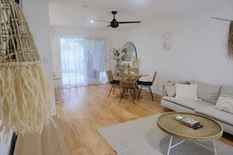 Others 5, Coolangatta Surf & Stay 3 BR Townhouse, Gold Coast
