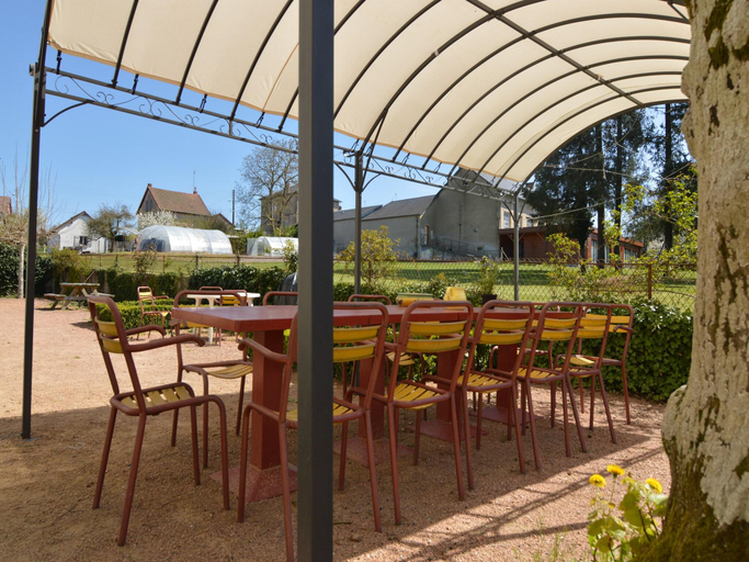 Food & Drinks, Beautiful holiday home with garden, Nièvre