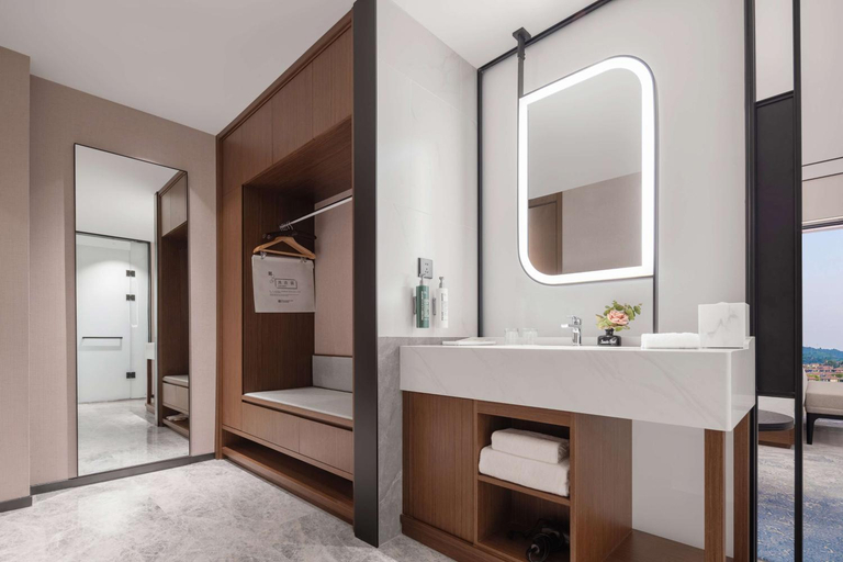 Bathroom 4, Hilton Garden Inn Yichang Yiling, Yichang