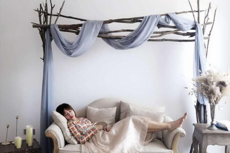 Bedroom 2, Yishi Flower House, Guilin