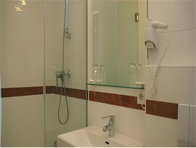 Bathroom 3, Seehotel Schlick, Salzburg Umgebung