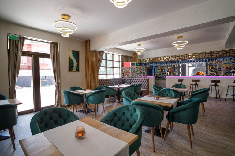 Food & Drinks 5, Pensiunea Natalya, Bacau