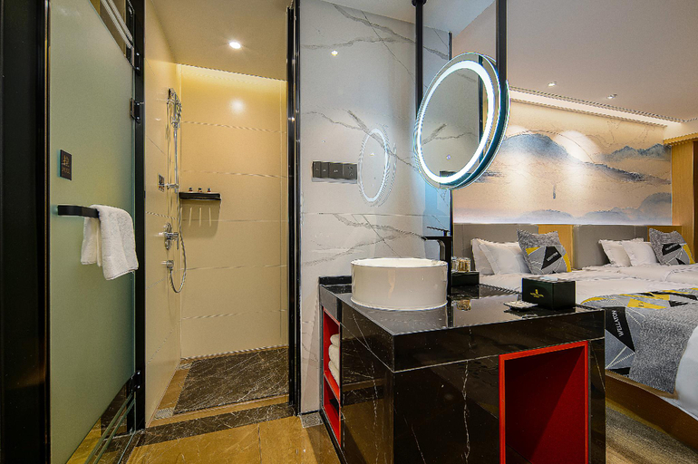 Bathroom, Rezen hotel Diancheng Nanning, Nanning