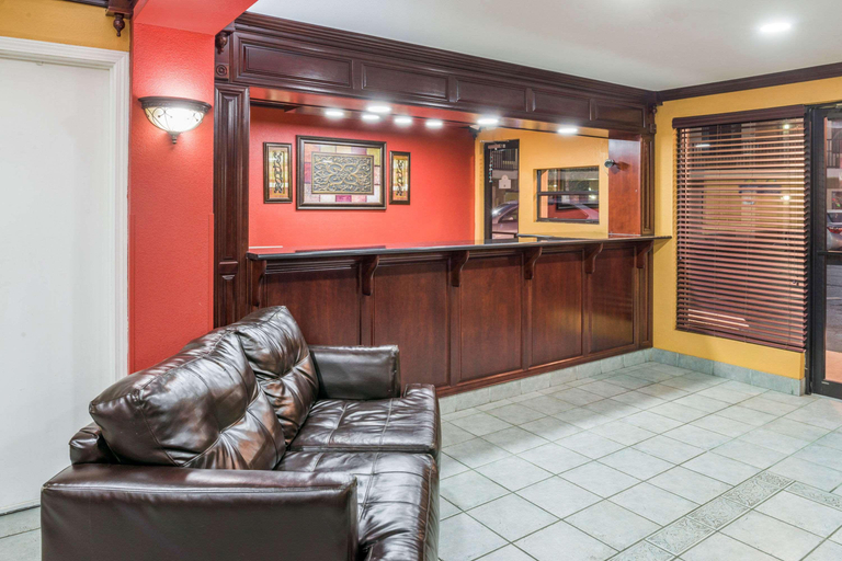 Public Area, Days Inn by Wyndham St Robert Waynesville, Pulaski