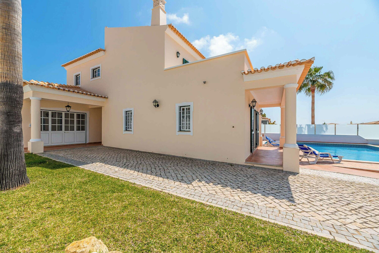 Others 3, Villa Minerva, Albufeira