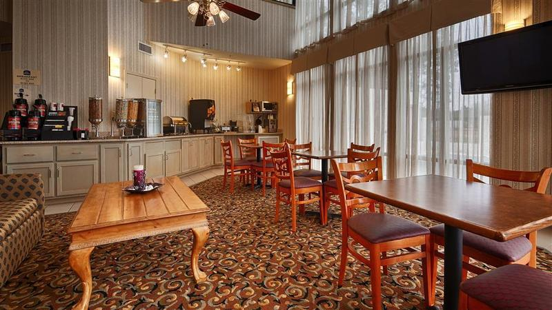 Food & Drinks, Millennium Inn, Jones