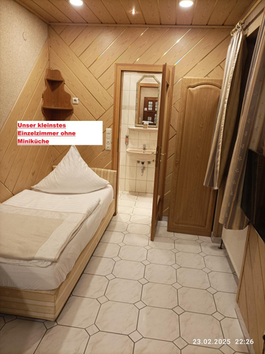 Bedroom 2, Central Hotel, Rhein-Neckar-Kreis