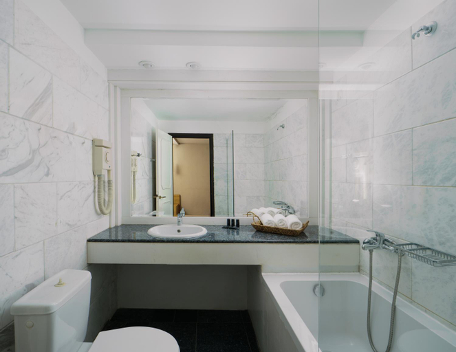 Bathroom 4, El Greco Hotel, Crete