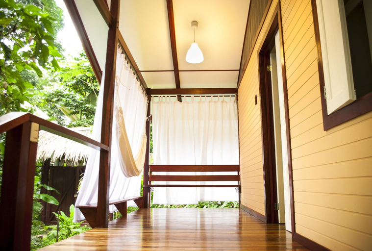 Public Area 2, Namuwoki Lodge, Talamanca