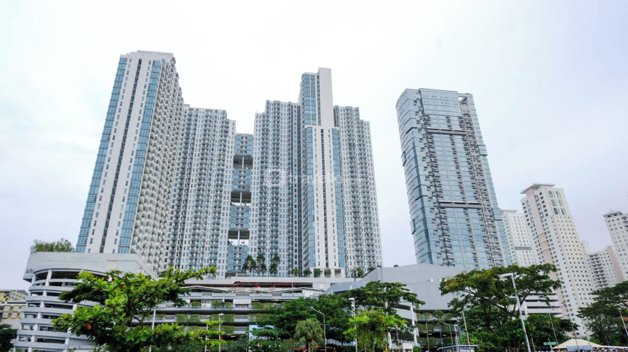 Exterior & Views, Studio Minimalist Connect to Pakuwon Mall at Tanglin Supermall Mansion Apartment, Surabaya