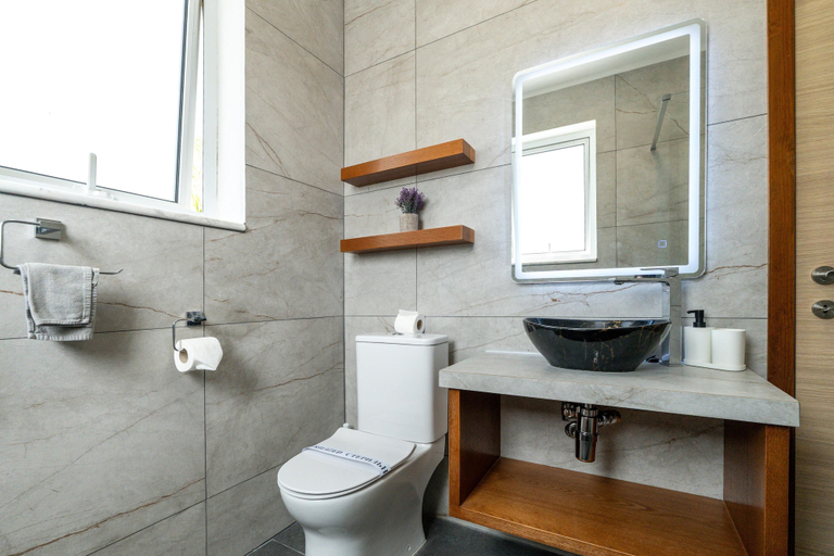 Bathroom 5, NARCISSOS VILLA DORIA