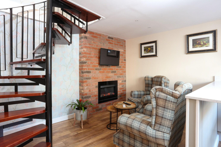 Public Area 3, Broom Hall Inn, Warwickshire