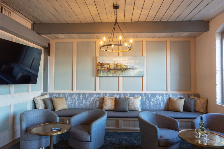 Public Area 3, Olde Harbour Inn, Chatham