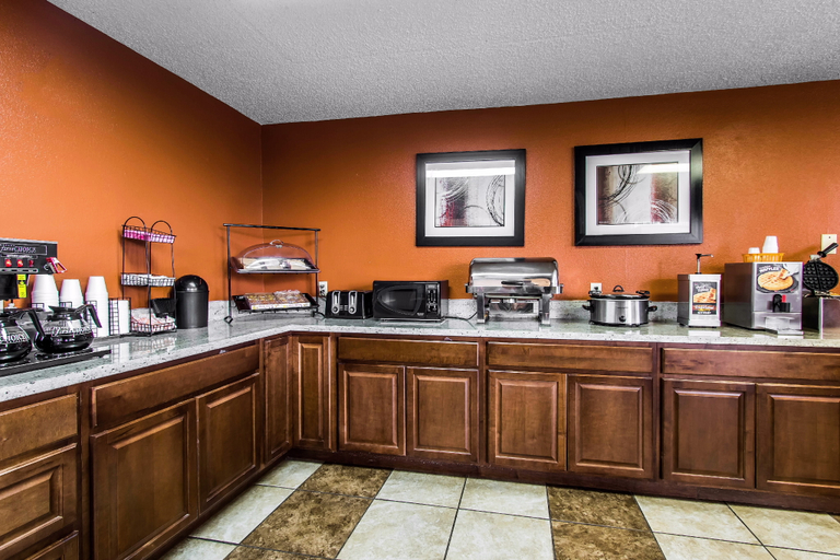 Food & Drinks 4, Econo Lodge Ardmore, Carter
