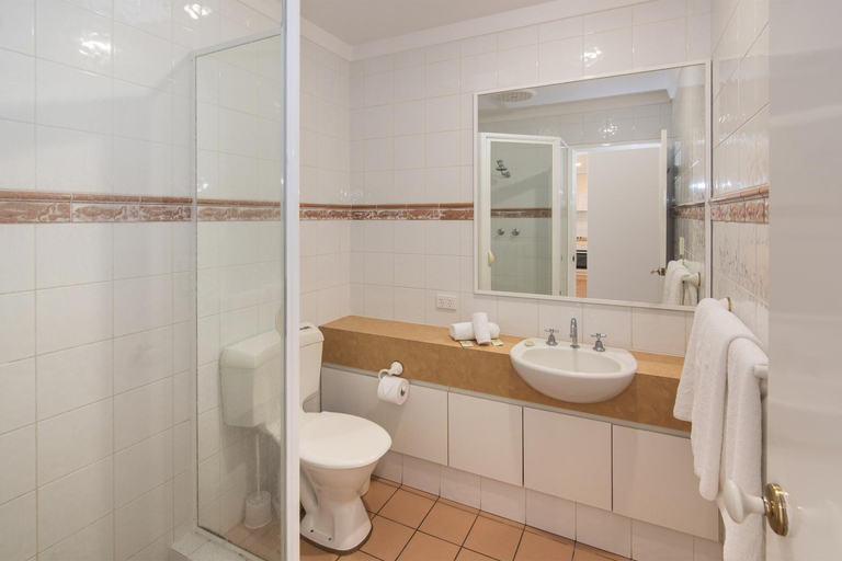 Bathroom 4, Bayshore Beachside Resort, Busselton