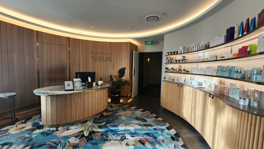 Sport & Beauty 2, Marsden Viaduct Hotel, Waitakere