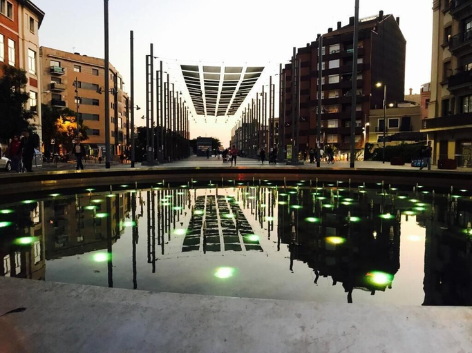 Exterior & Views 2, Feel at Sants Apartments, Barcelona