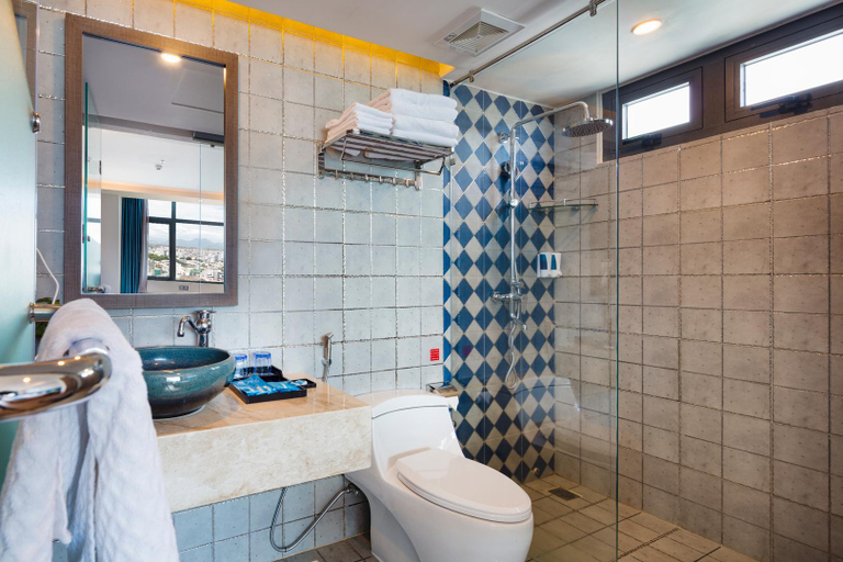 Bathroom 5, Aaron Hotel, Nha Trang