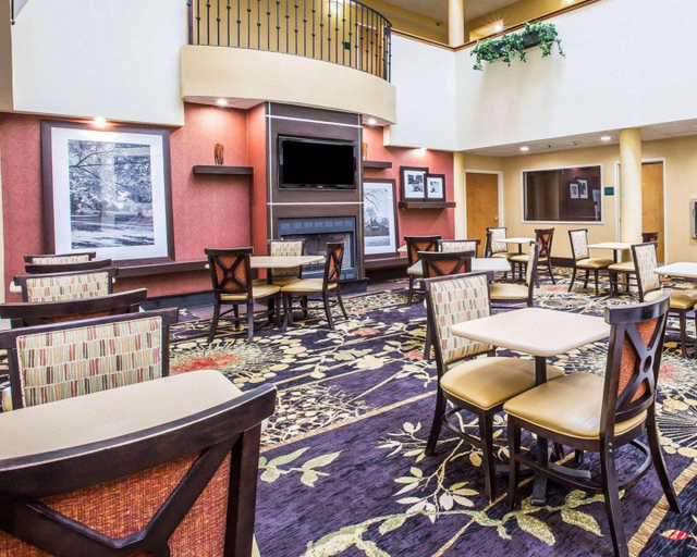 Food & Drinks 5, Comfort Suites Anderson-Clemson, Anderson