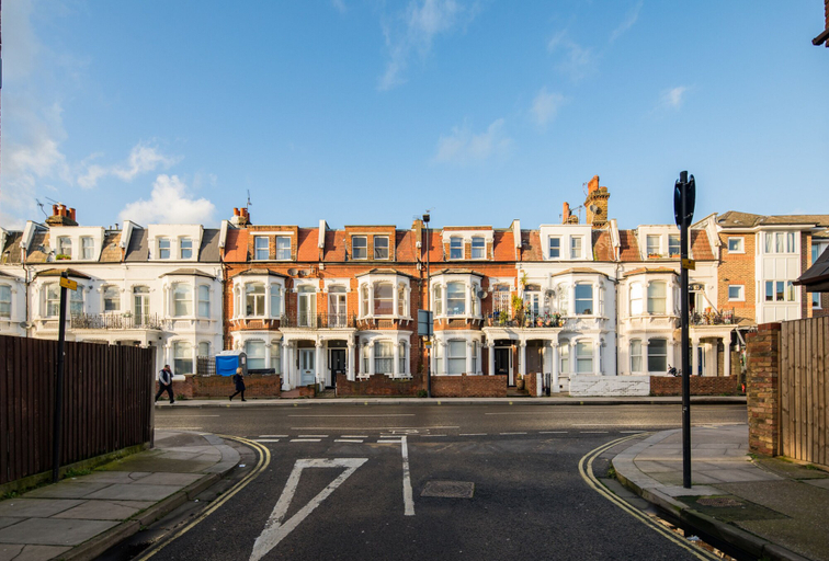 Exterior & Views 2, Spacious 2 Bed Apartment with Garden in Fulham, London