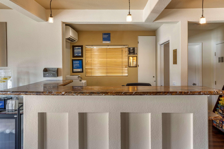 Public Area 2, Comfort Inn Bishop, Inyo