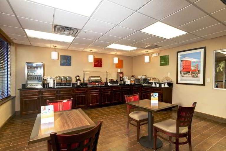 Food & Drinks 5, Comfort Suites Clearwater - Dunedin, Pinellas