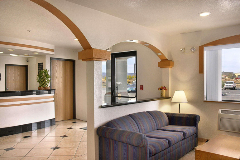 Public Area 2, Clarion Pointe Prescott Valley, Yavapai