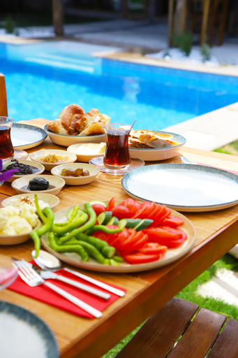 Food & Drinks 3, Hop Küçükköy, Ayvalık
