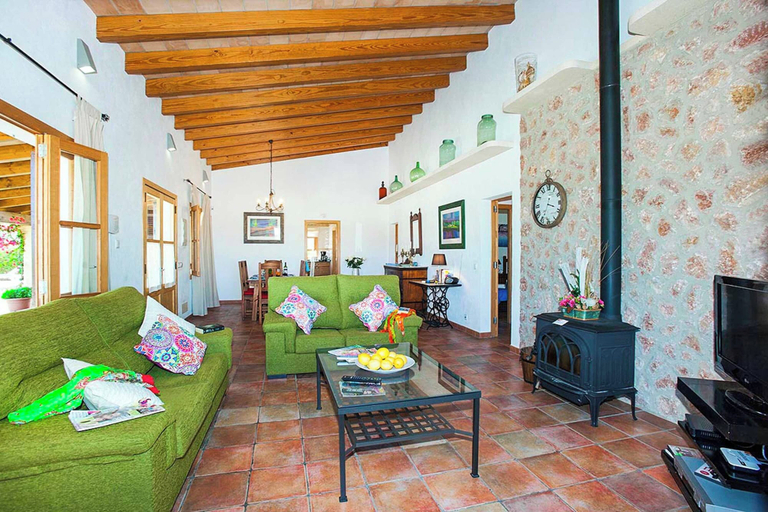 Others 5, Villa Burgues, Baleares