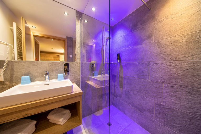 Bathroom 3, Hotel Post Krimml, Zell am See