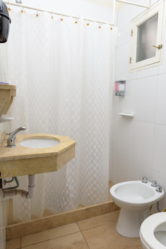 Bathroom, Hotel Cerro Blanco, Capital